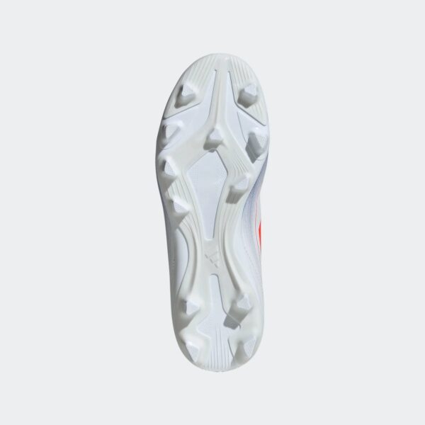 Crampons Adidas F50 Club FxG Junior Blanc - Image 7