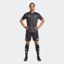 Maillot Juventus Turin Pre-match Homme 2024/25 Noir