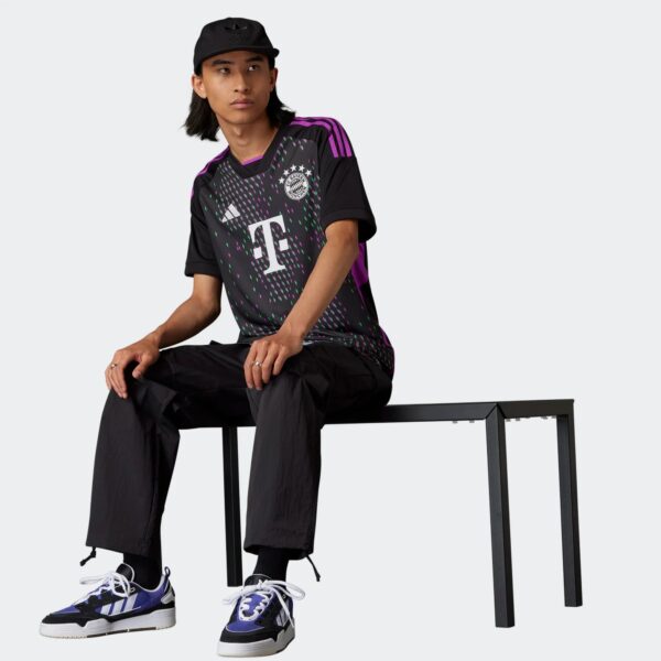 Maillot Bayern Munich Extérieur Homme 2023/24 Noir - Image 10