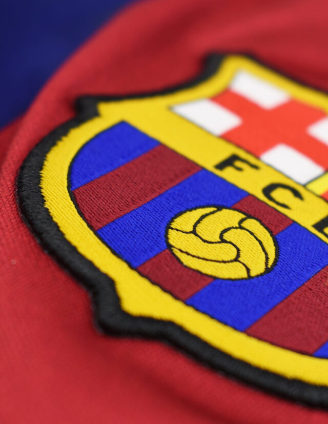 Kit FC Barcelone Domicile Junior 2023/24 Replica - Image 3