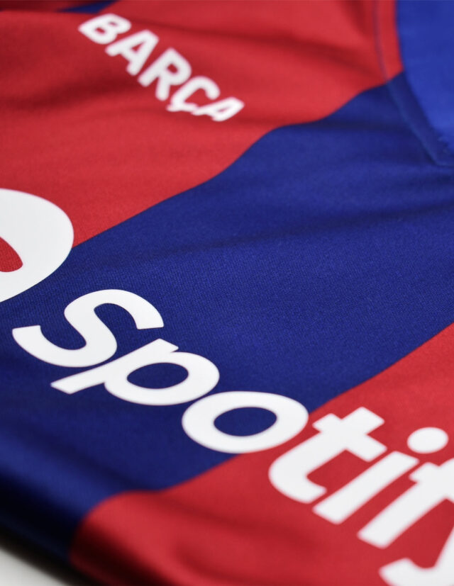 Kit FC Barcelone Domicile Junior 2023/24 Replica - Image 2